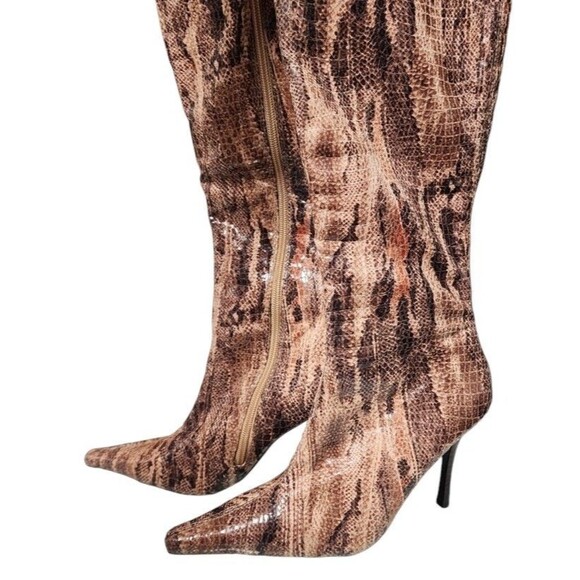 Luichiny Stiletto Faux Snakeskin Side Zip Boots Size 7.5 City Chic Hit And Miss - Picture 6 of 14